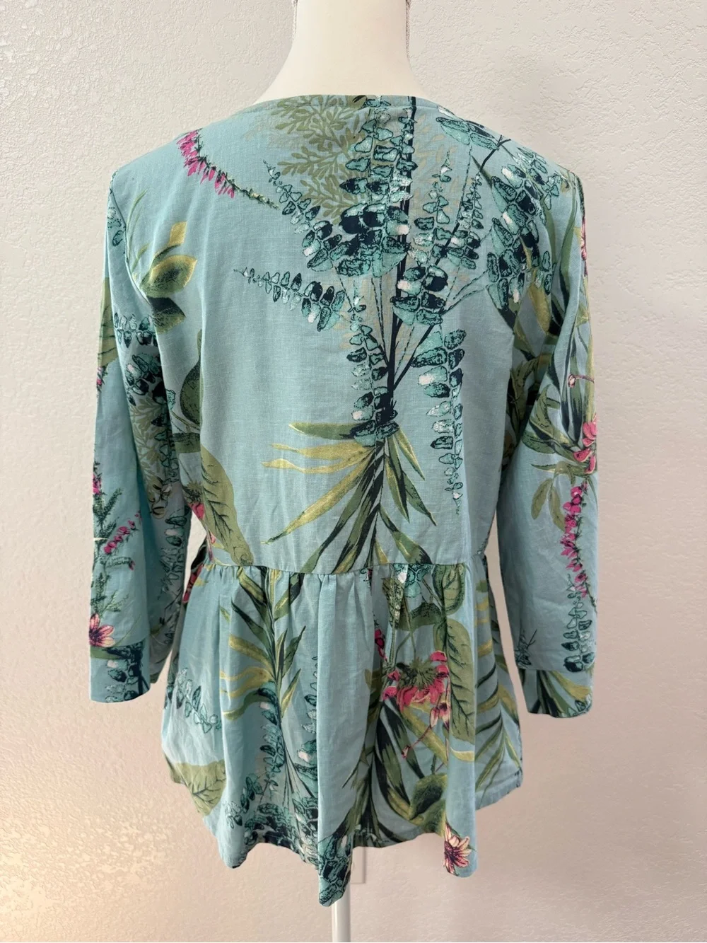 KAKTUS Tunic Blouse Blue Floral V-Neck 3/4 Bell Sleeve Woven Linen S